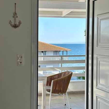 Filoxenia Paralia Buitenkant foto