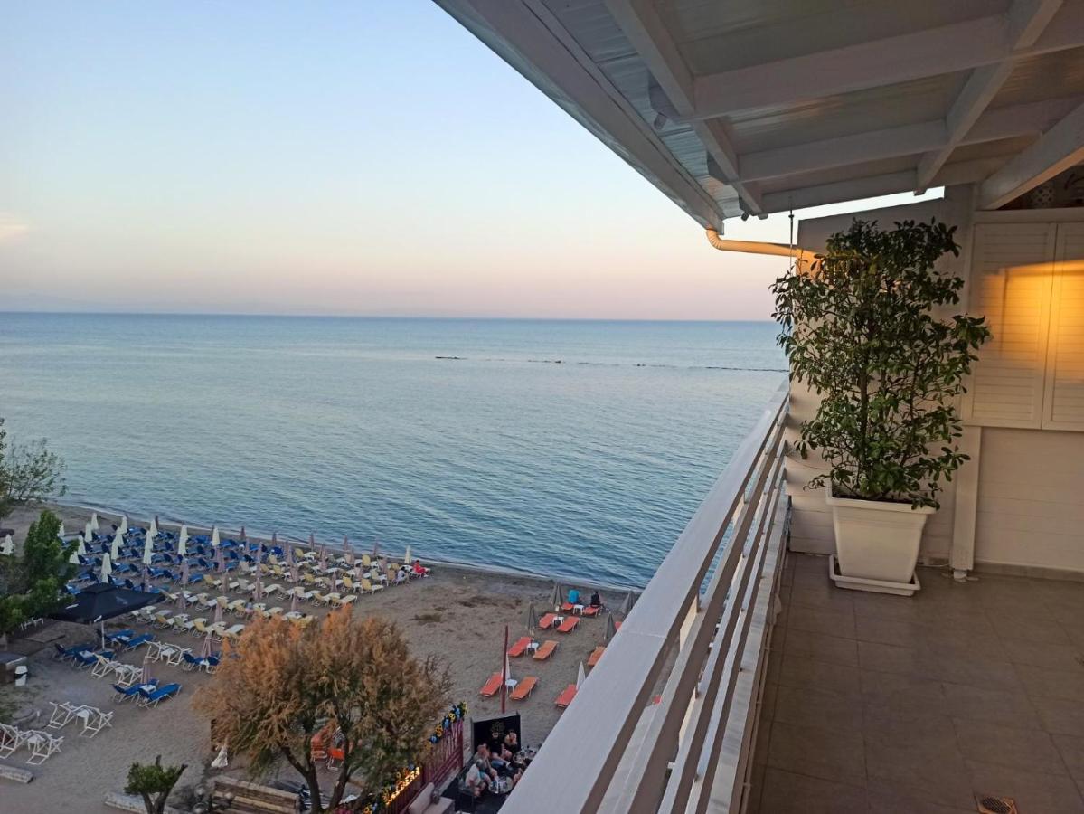 Filoxenia Paralia Buitenkant foto