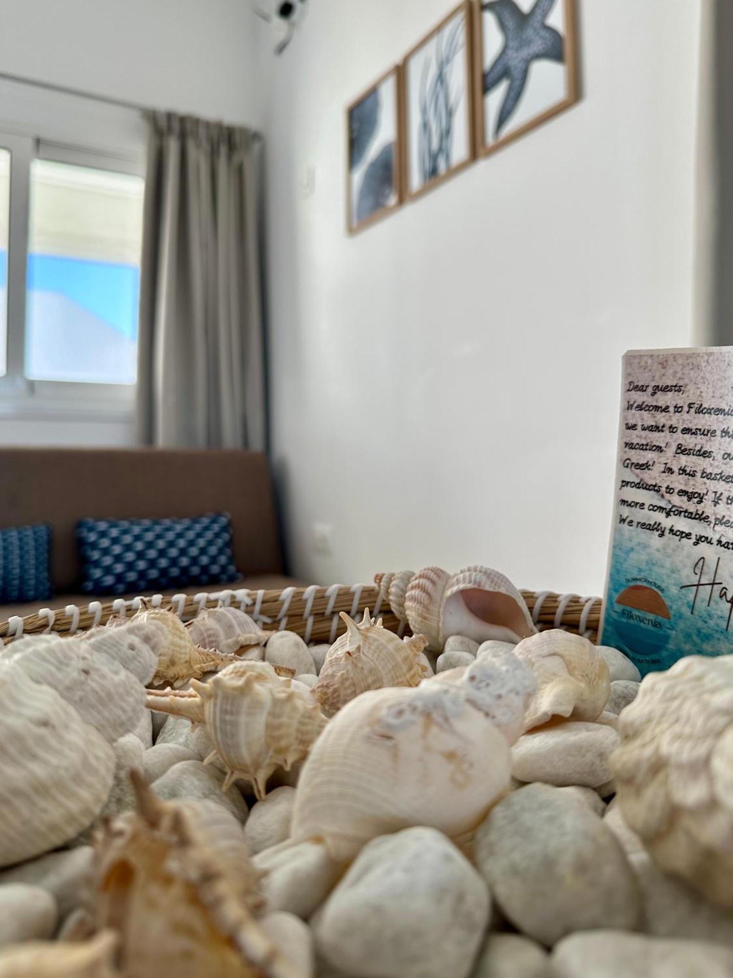 Filoxenia Paralia Buitenkant foto
